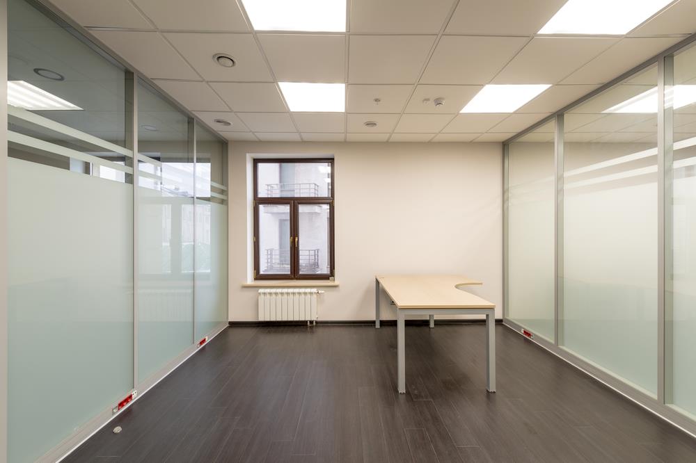 Empty office showing lack of preparation for a new hire