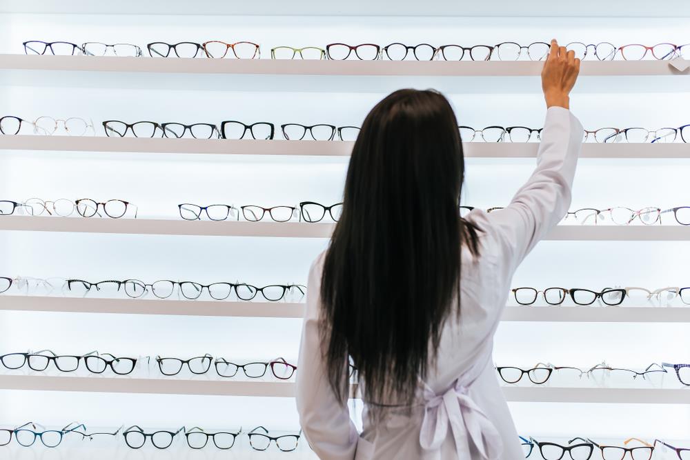 Optician Qualifications - Optician Career | IHireOptometry